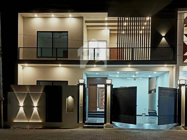 House for sale in Gujrat, Islamabad Capital Territory