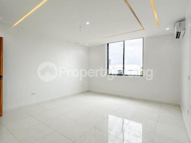 House for sale in Eti Osa, Abuja