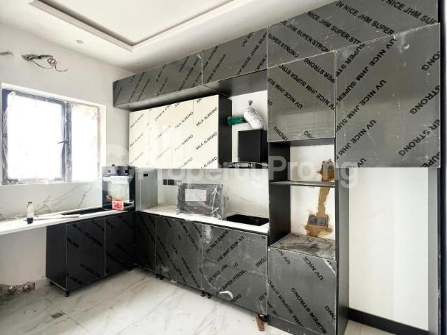 House for sale in Eti Osa, Abuja