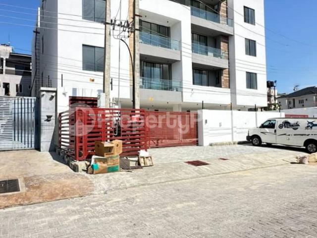 House for sale in Eti Osa, Abuja