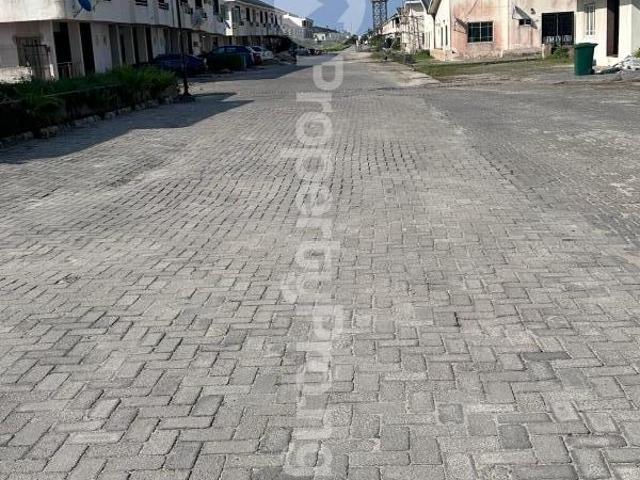 House for sale in Eti Osa, Abuja