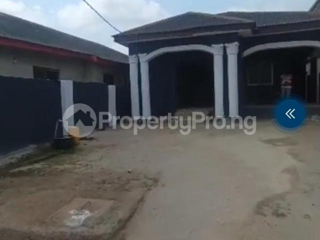Bungalow for sale in Alimosho, Abuja