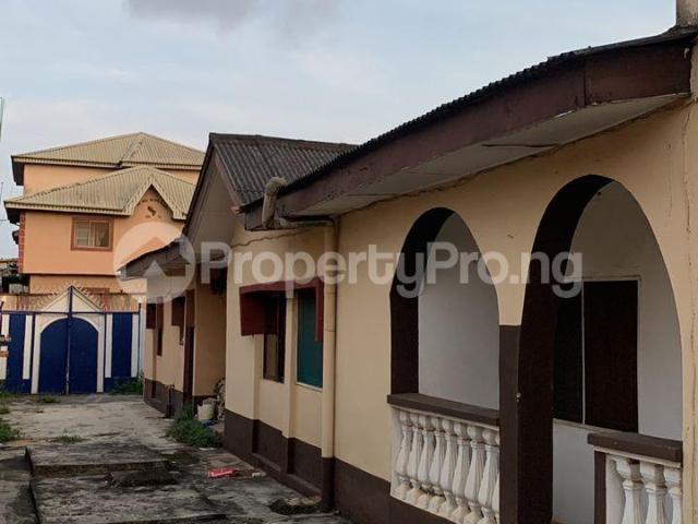 Bungalow for sale in Alimosho, Abuja
