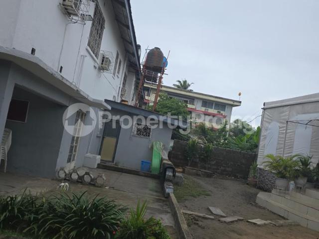 Bungalow for sale in Lagos