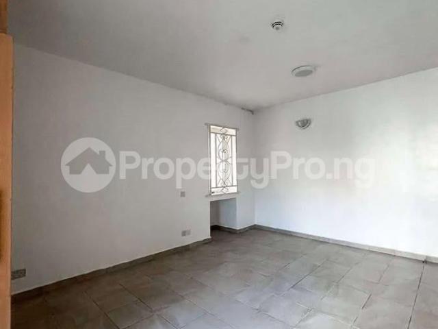 House for sale in Eti Osa, Abuja