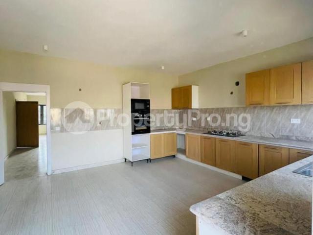 House for sale in Surulere