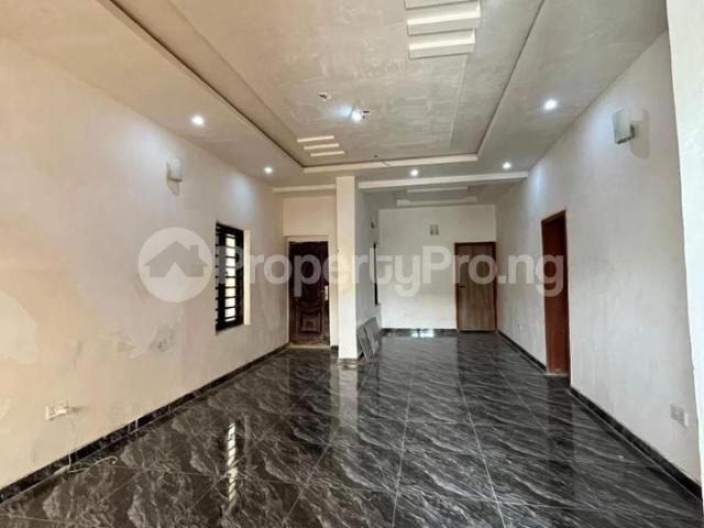 House for sale in Shomolu, Abuja