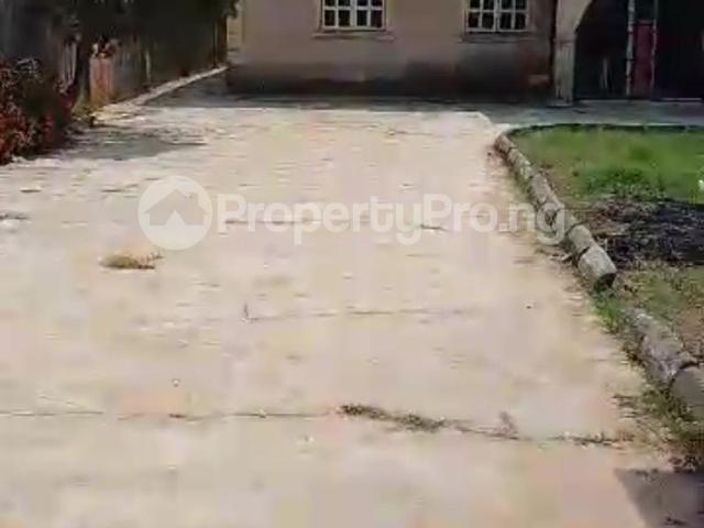 Bungalow for sale in Alimosho, Abuja