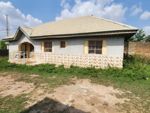 Bungalow for sale in Ojo