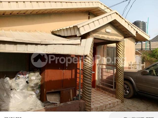 Bungalow for sale in Alimosho, Abuja