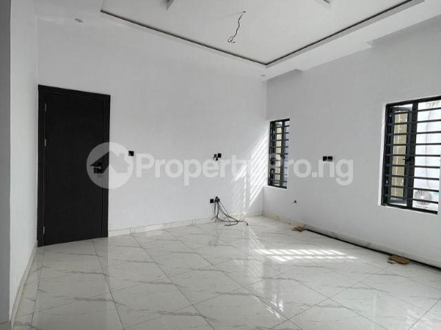 Detached house for sale in Lagos
