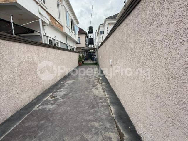 House for sale in Ibeju Lekki, Abuja