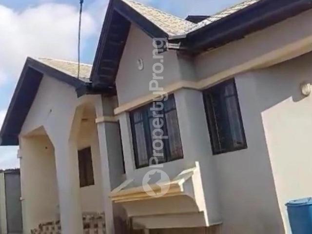 Bungalow for sale in Ojo