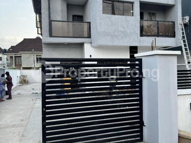 Duplex for sale in Ojo