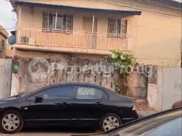 House for sale in Surulere