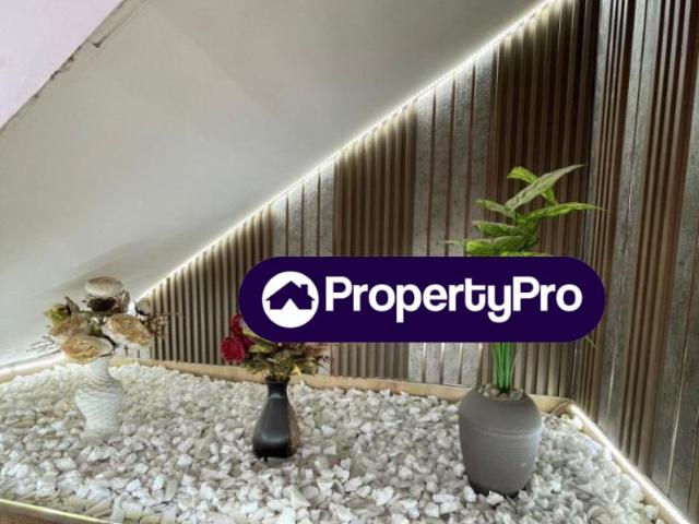House for sale in Surulere