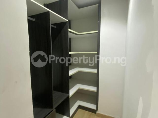 House for sale in Surulere