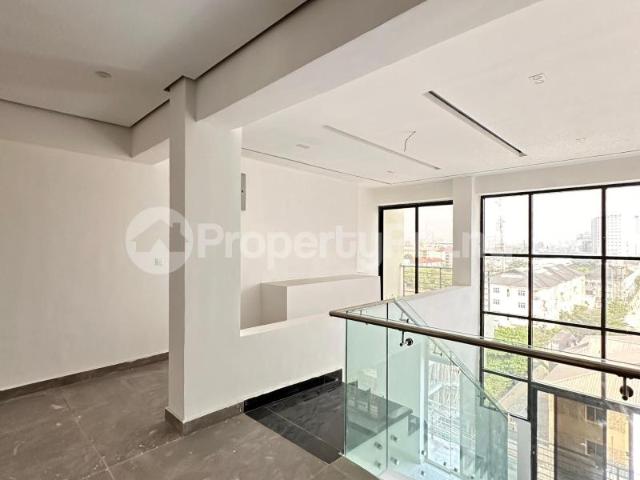 Apartment for sale in Eti Osa, Abuja