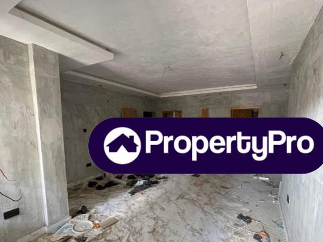 House for sale in Surulere