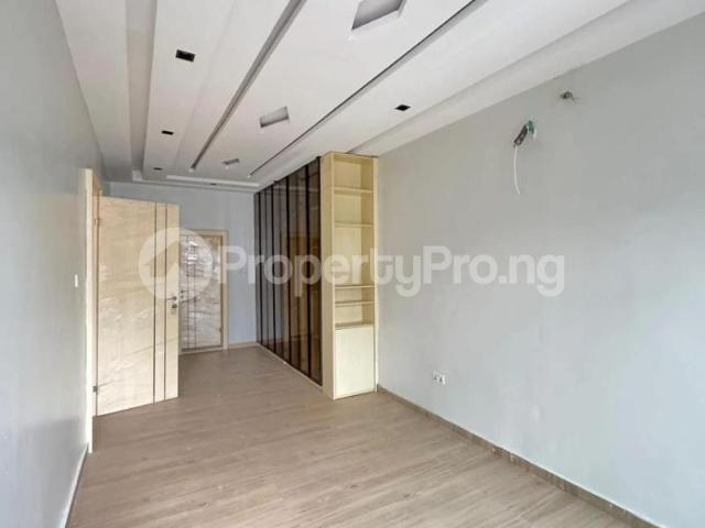 House for sale in Shomolu, Abuja