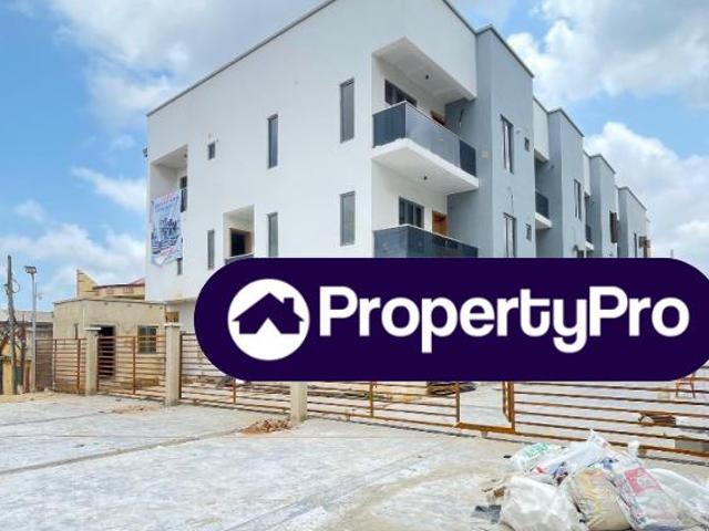 House for sale in Surulere