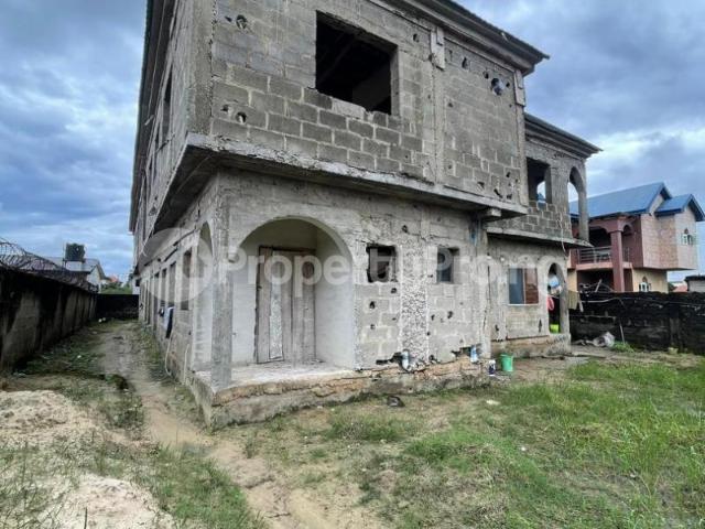 House for sale in Eti Osa, Abuja