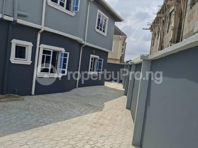 House for sale in Alimosho, Abuja