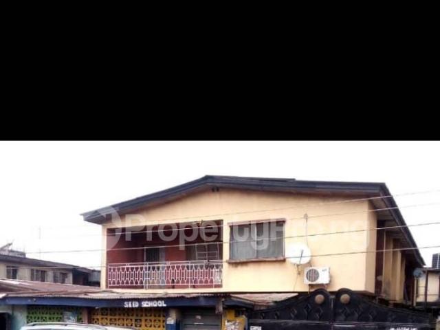 House for sale in Surulere
