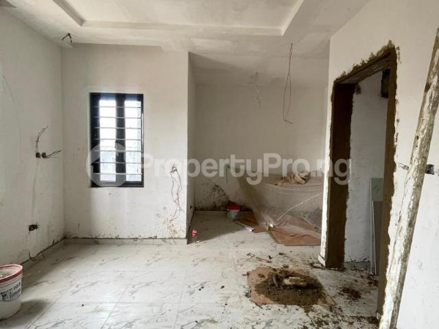 House for sale in Surulere