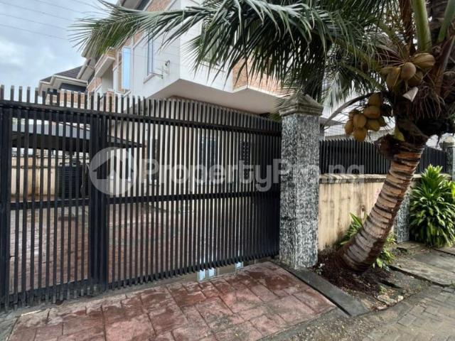 Duplex for sale in Amuwo Odofin, Abuja