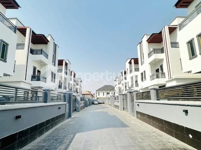 Duplex for sale in Amuwo Odofin, Abuja