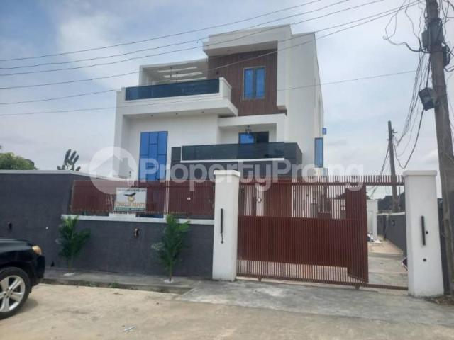 Duplex for sale in Alimosho, Abuja