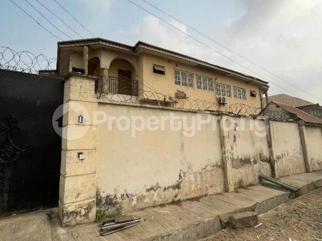 Duplex for sale in Ojo