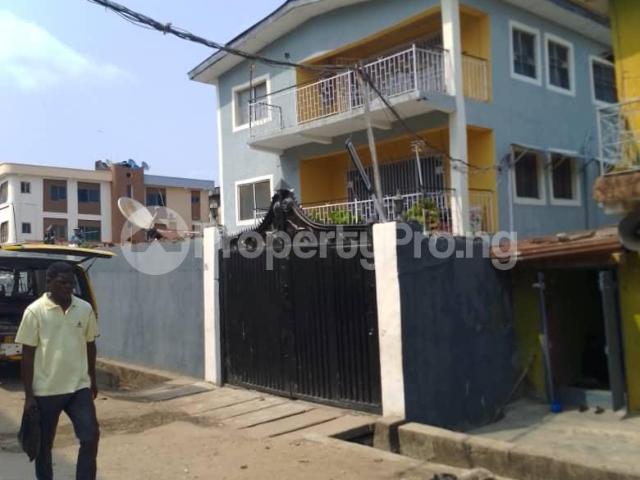 House for sale in Surulere