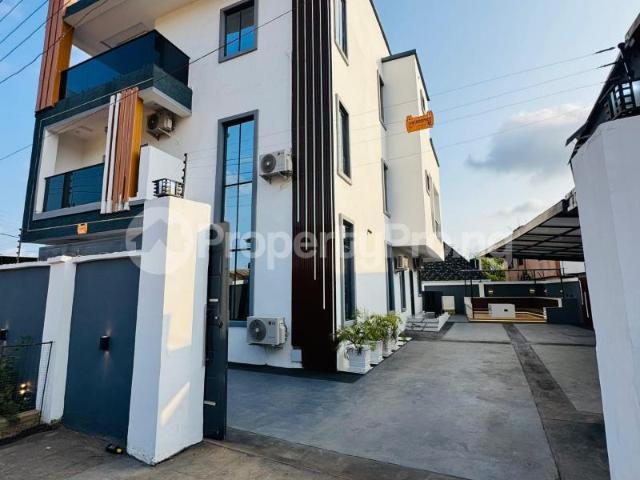 Duplex for sale in Alimosho, Abuja