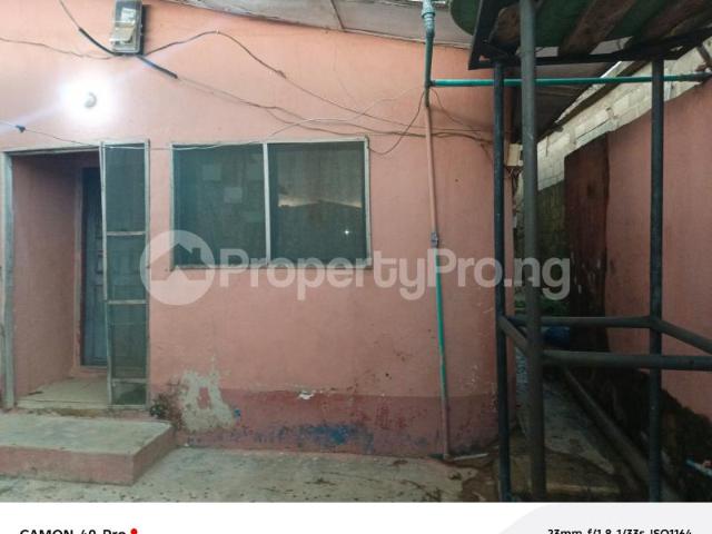 Bungalow for sale in Abule Egba, Yewa North