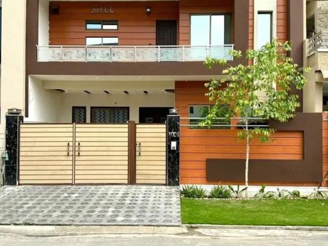 House for sale in Faisalabad, Islamabad Capital Territory