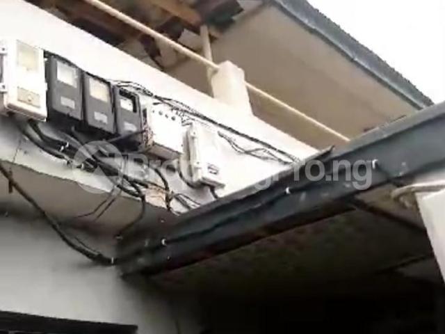 House for sale in Surulere