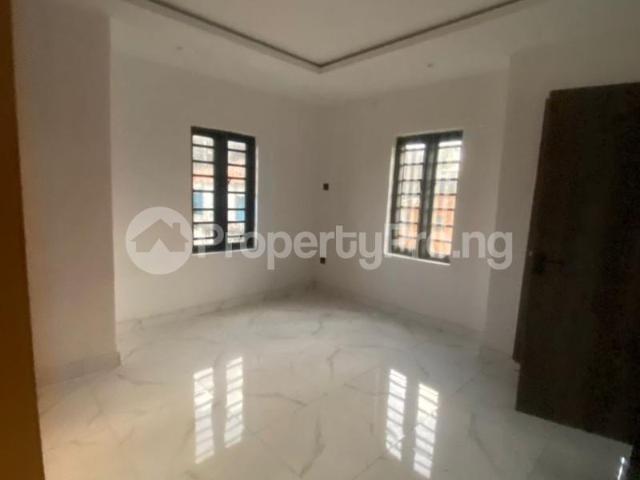 House for sale in Surulere