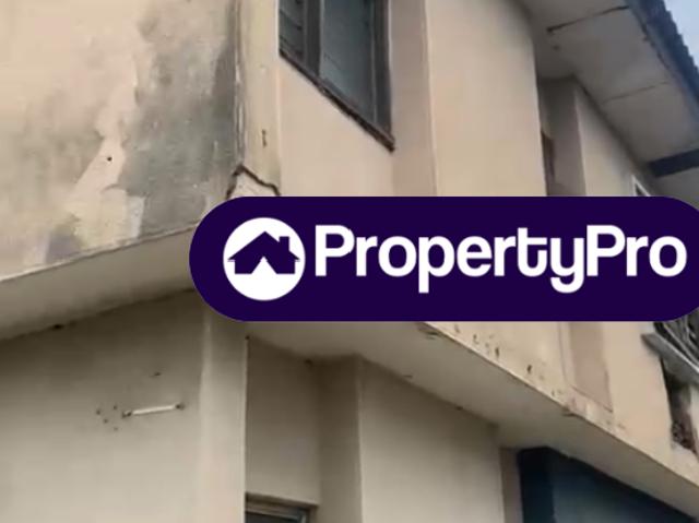 House for sale in Surulere