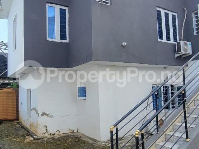 Apartment for sale in Eti Osa, Abuja