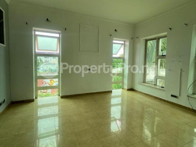 House for sale in Eti Osa, Abuja