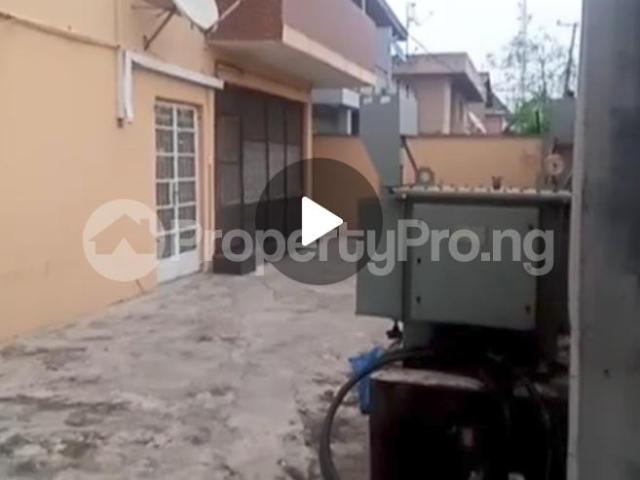 House for sale in Surulere