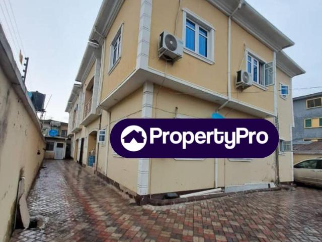 House for sale in Surulere
