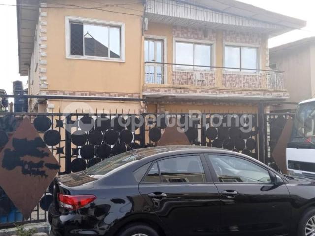 House for sale in Surulere