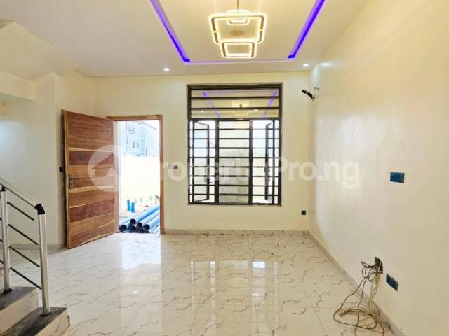 House for sale in Eti Osa, Abuja