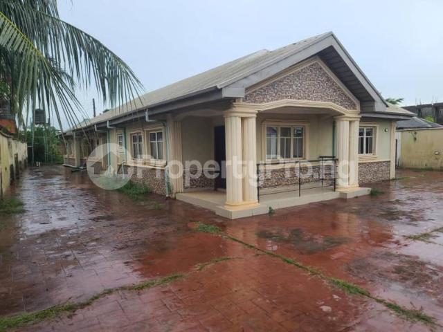 Bungalow for sale in Obafemi Owode