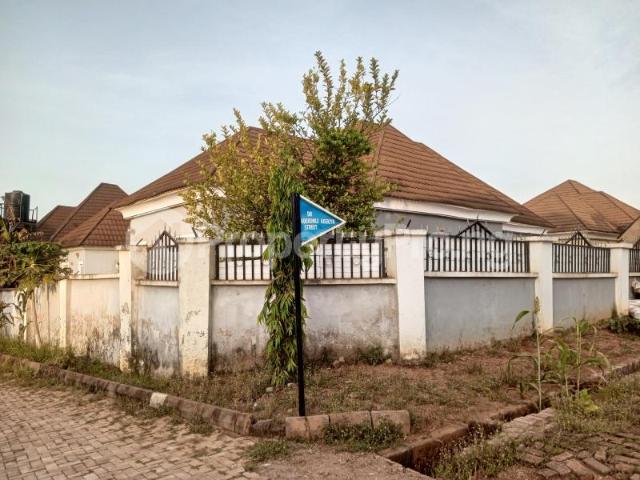 Bungalow for sale