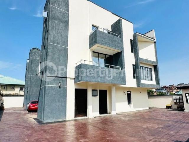 Apartment for sale in Kosofe , Abuja