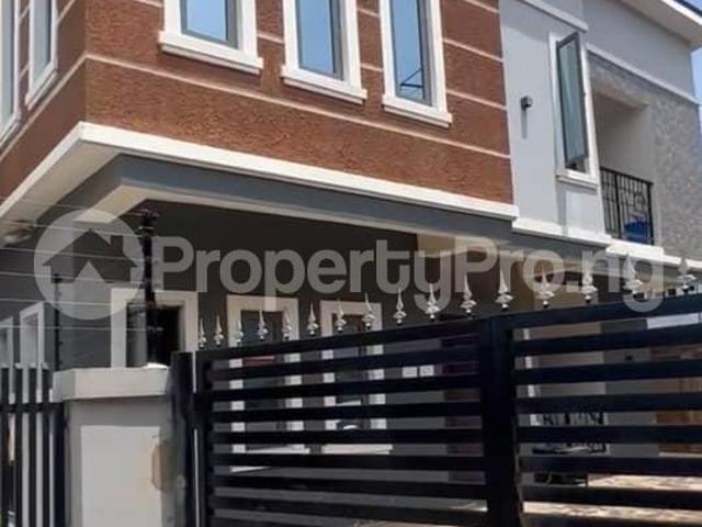 House for sale in Alimosho, Abuja